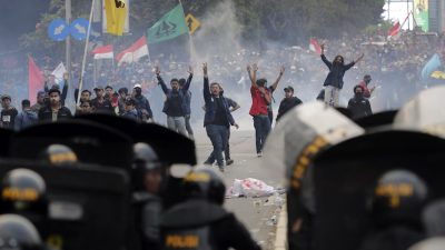 Kumala Demo DPUPR Lebak Terkait Kelebihan Pembayaran Proyek Senilai Rp 6,8 M