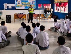 Di sebuah pagi yang cerah, Satlantas Polres Tebing Tinggi tanamkan budaya tertib lalu lintas ke pelajar SMA