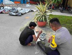 Di Sebuah Senja di Asahan, Polisi Bantu Petani Jual Ribuan Kilogram Jagung ke Bulog